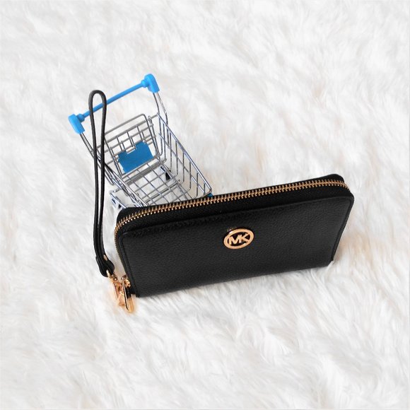 Michael Kors Large Flat MF Phone Case Black - Picture 7 of 14